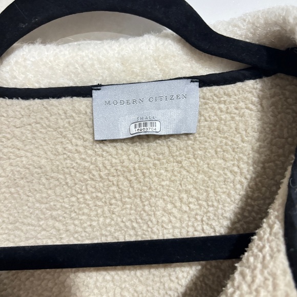 Modern Citizen Cream Teddy Jacket with Black Trim - Picture 7 of 12